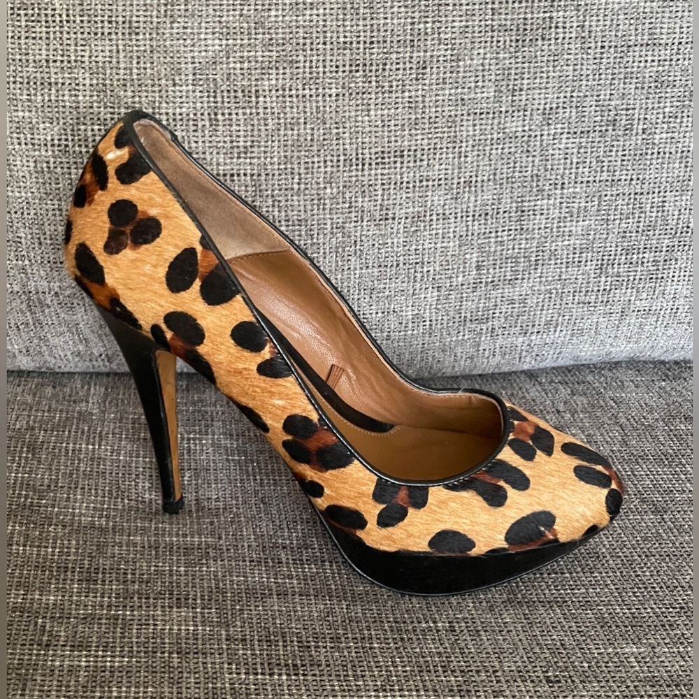 Women’s Cheetah Print High Heel Shoe